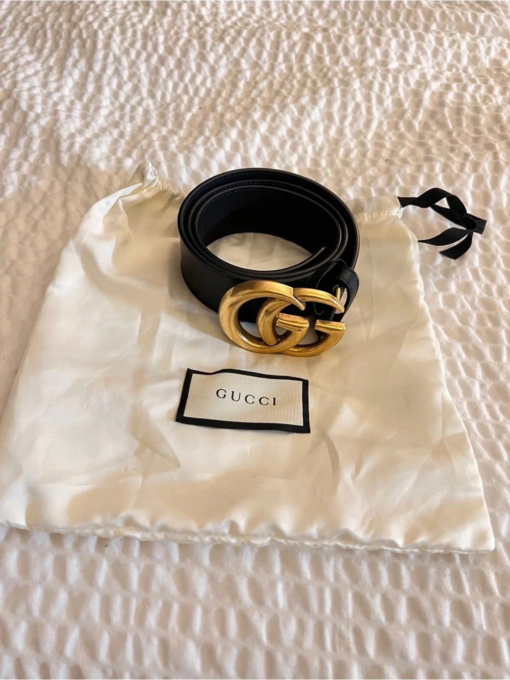 Gucci Black Leather Belt with Gold Double G Buckle Authentic 80/32